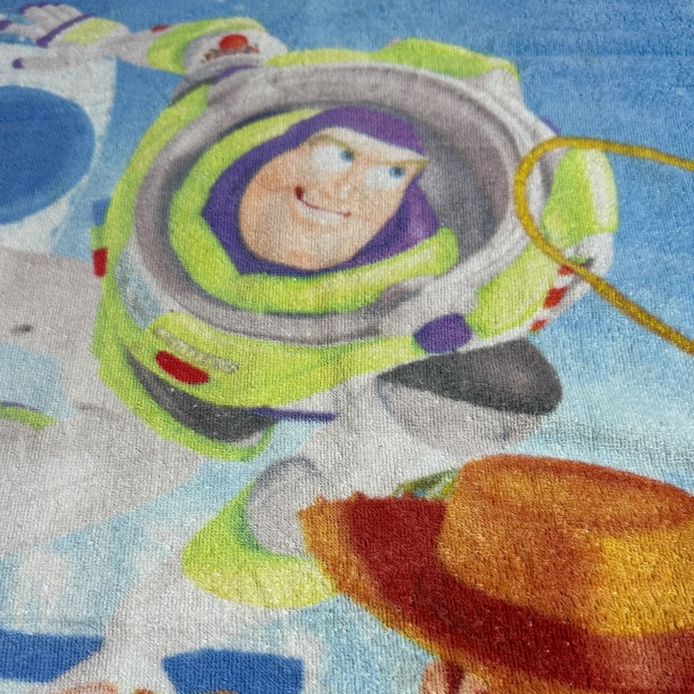 DISNEY PIXAR TOY STORY CLASSIC WOODY BUZZ BULLSEYE SPACE COWBOYZ BEACH TOWEL - Picture 3 of 5